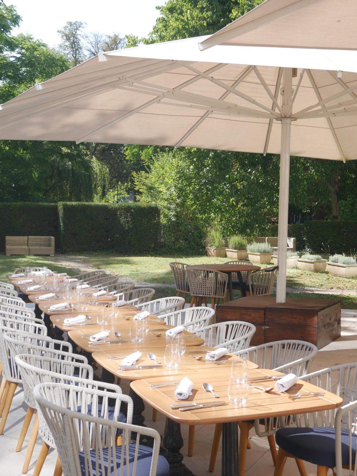 Celestins Spa Thermal & Hotel By Vy Resort Vichy Eksteriør bilde The restaurant's garden