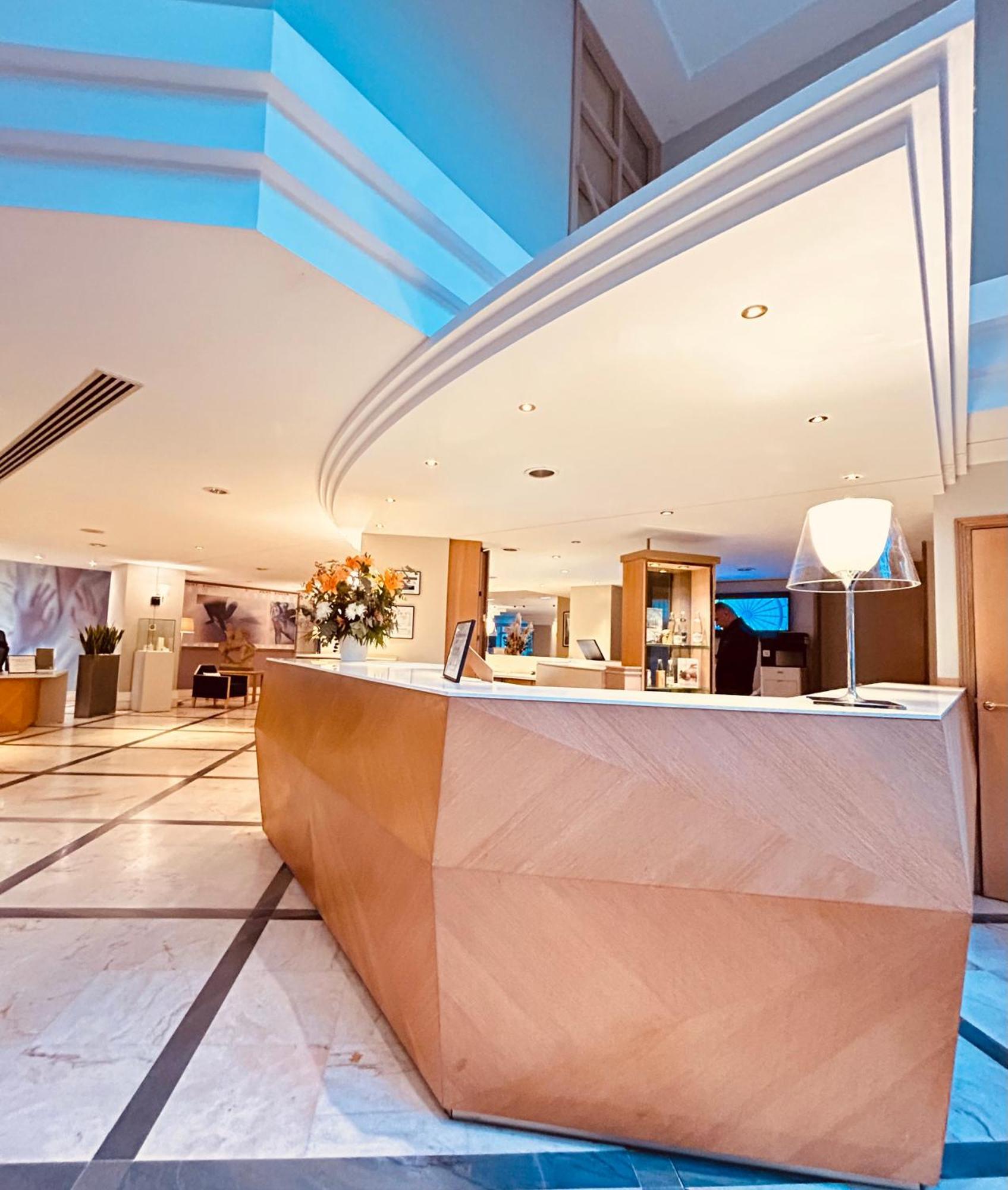Celestins Spa Thermal & Hotel By Vy Resort Vichy Eksteriør bilde The lobby of the hotel