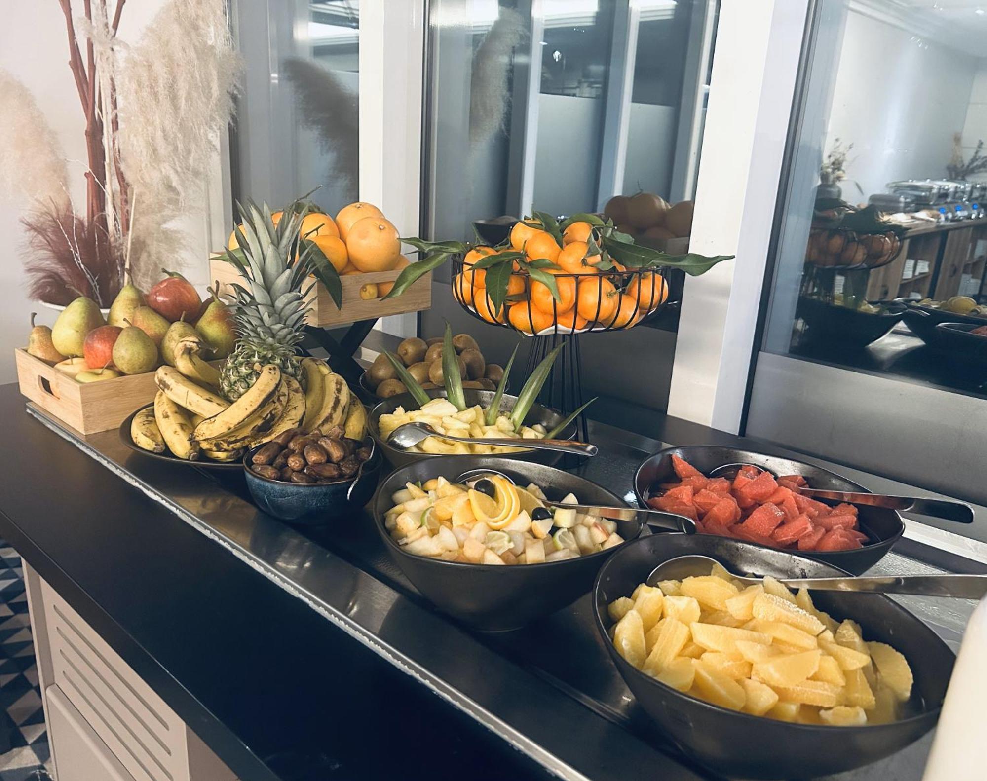 Celestins Spa Thermal & Hotel By Vy Resort Vichy Eksteriør bilde Fruit salad