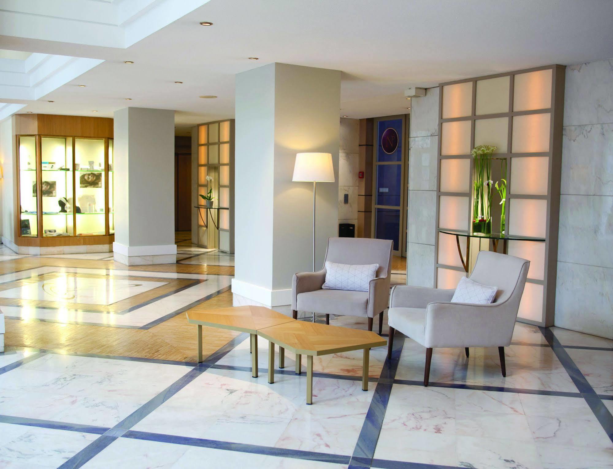Celestins Spa Thermal & Hotel By Vy Resort Vichy Eksteriør bilde Lobby