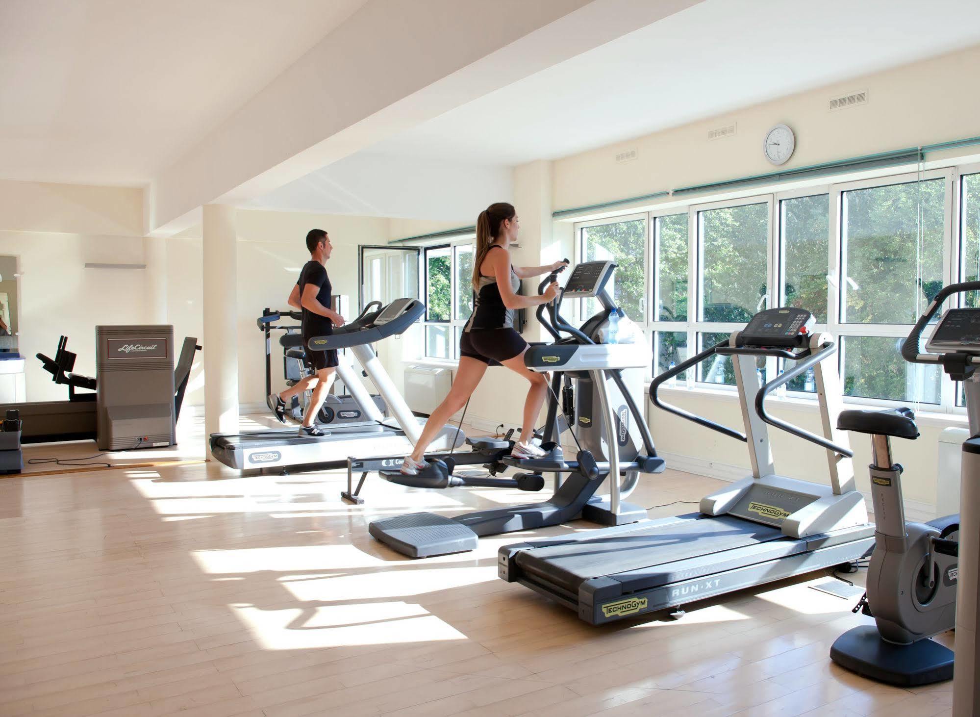 Celestins Spa Thermal & Hotel By Vy Resort Vichy Eksteriør bilde A gym in a hotel