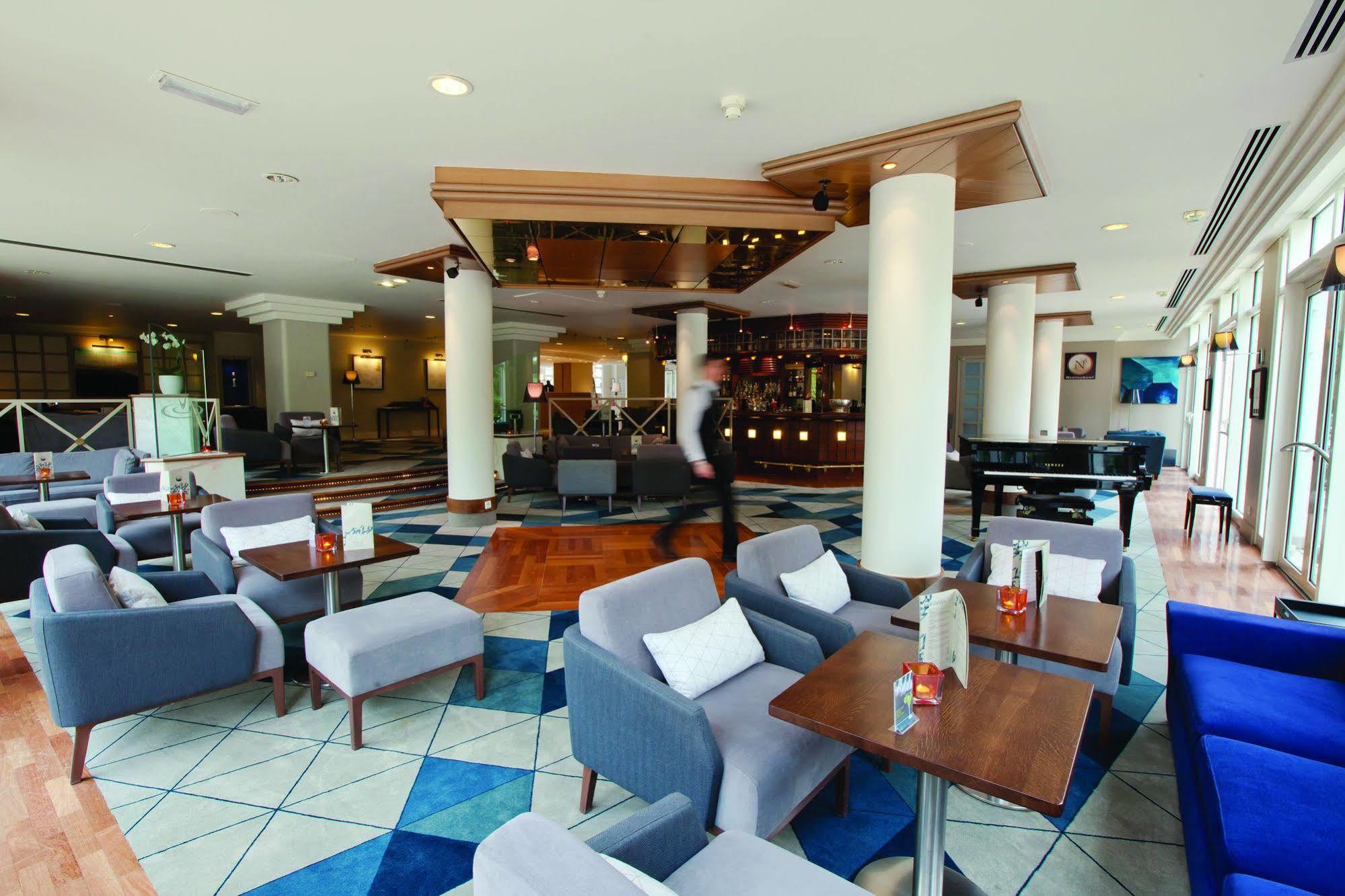Celestins Spa Thermal & Hotel By Vy Resort Vichy Eksteriør bilde The lobby of the hotel