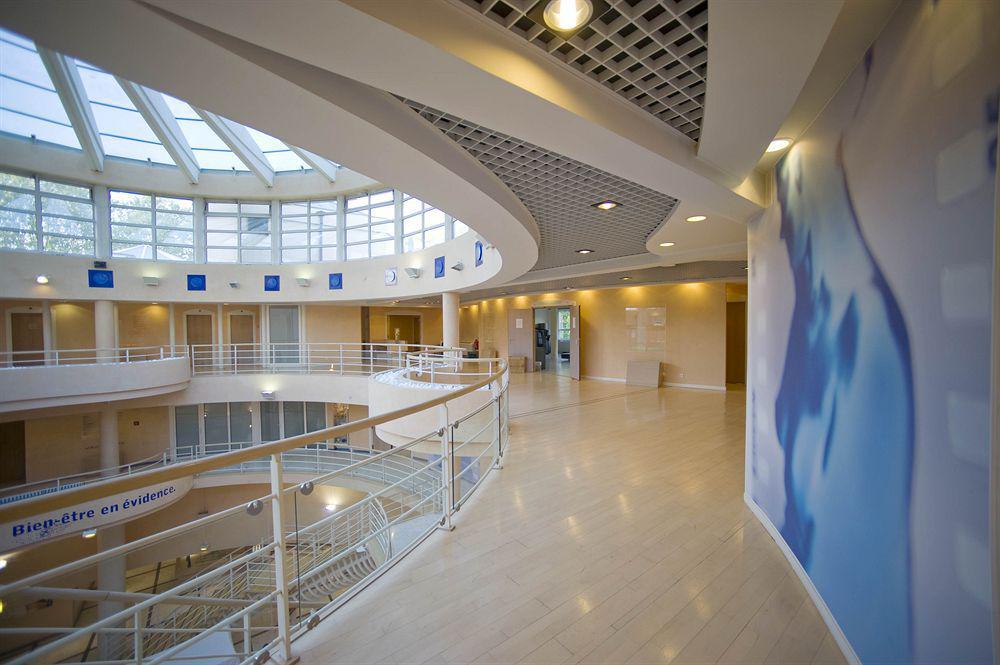 Celestins Spa Thermal & Hotel By Vy Resort Vichy Eksteriør bilde Interior of the hospital